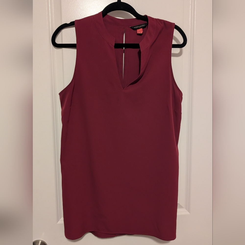 Banana Republic Sleeveless Maroon Blouse